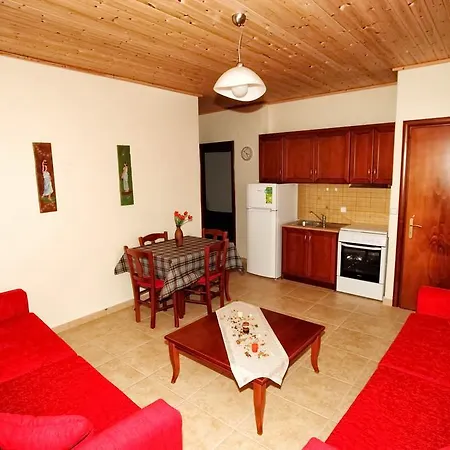 شقة Traditional Tsikrikonis *