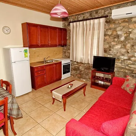 Daire Traditional Tsikrikonis Mirtofiton