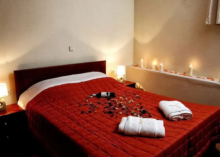 Traditional Tsikrikonis * Mirtofiton